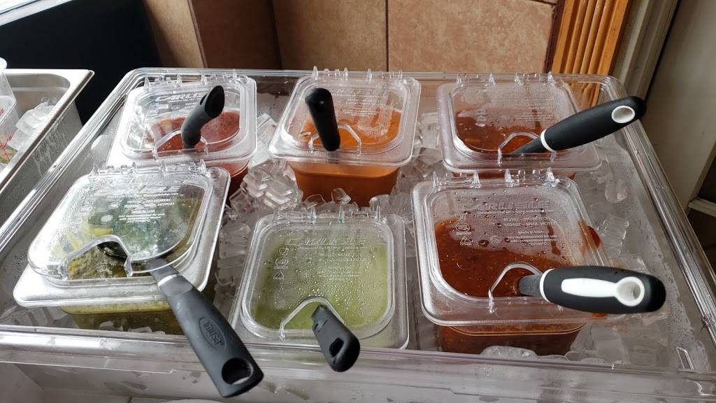 Tacos & Salsas | restaurant | 3351 W 63rd St, Chicago, IL 60629, USA | 7739126090 OR +1 773-912-6090