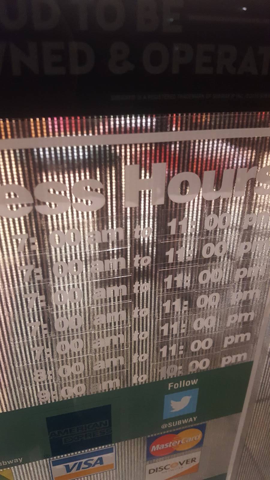 Subway | restaurant | 7480 University Blvd, Winter Park, FL 32792, USA | 4076779366 OR +1 407-677-9366