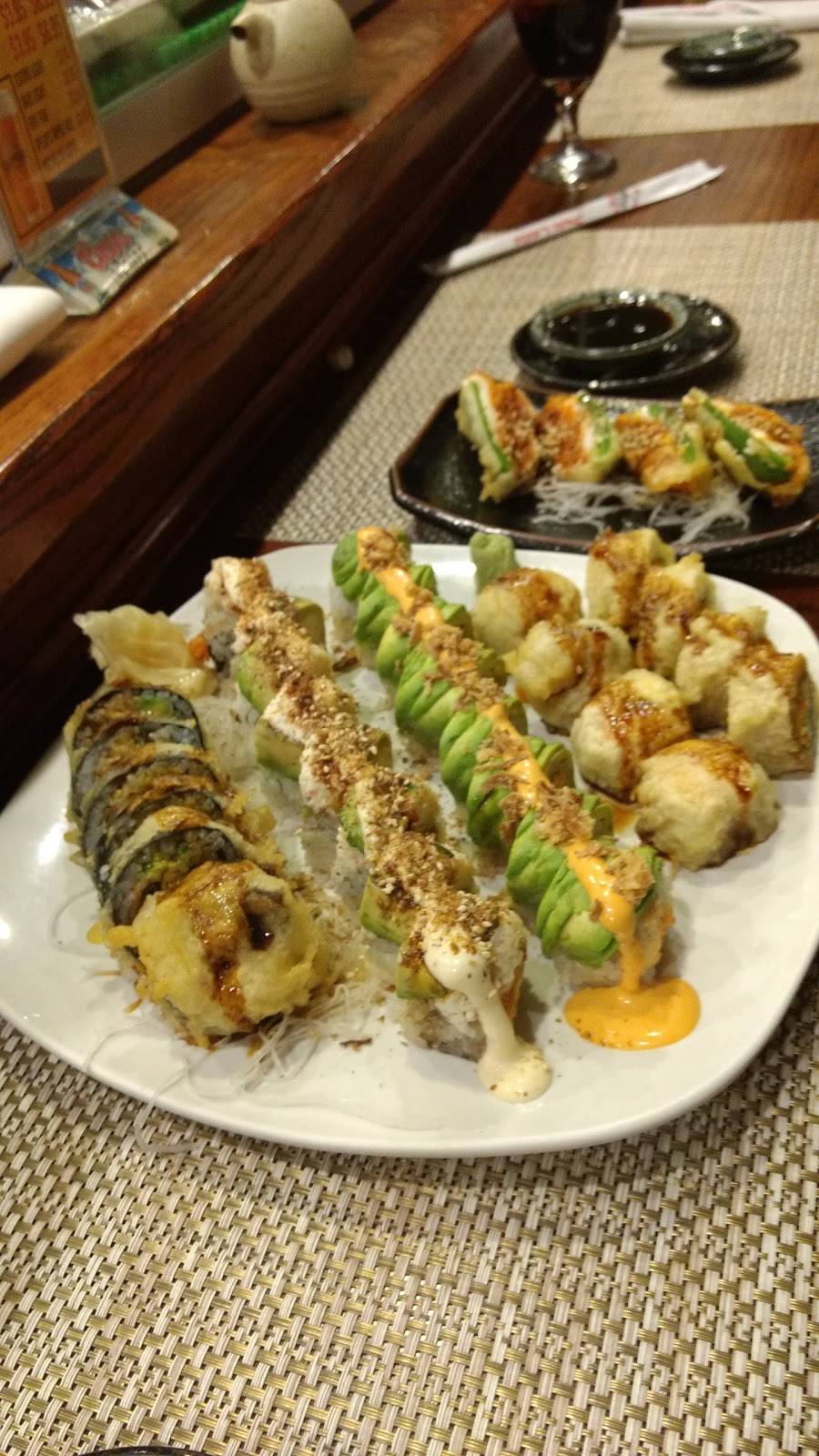 Sushi Castle Japanese Fusion | restaurant | 729 Barranca Drive, Castle Rock, CO 80104, USA | 3036632752 OR +1 303-663-2752