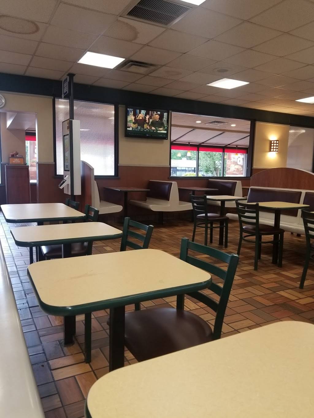 Burger King | restaurant | 600 Luzerne St, Scranton, PA 18504, USA | 5703433682 OR +1 570-343-3682