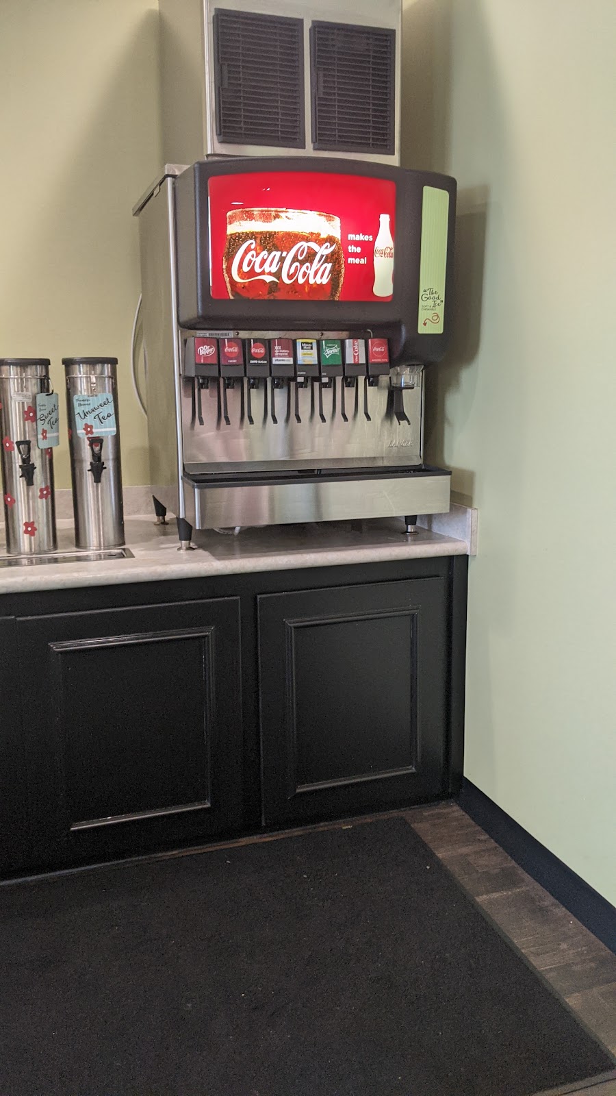 Chicken Salad Chick | restaurant | 2235 Dave Ward Dr Suite 301, Conway, AR 72034, USA | 5013827899 OR +1 501-382-7899