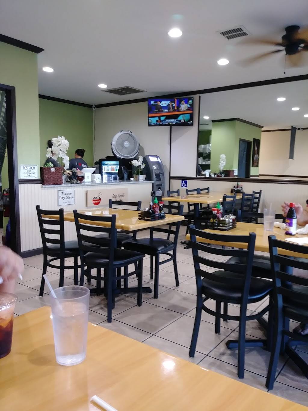 Mama’s Asian Noodle House | restaurant | 4787 E McKinley Ave, Fresno, CA 93703, USA | 5592933959 OR +1 559-293-3959