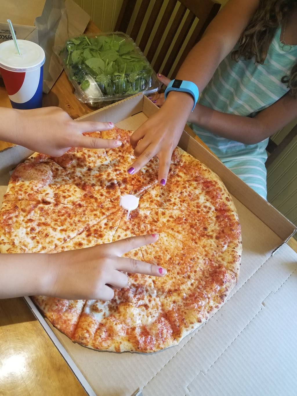 Stefanos Pizza | restaurant | 1553 S Novato Blvd, Novato, CA 94947, USA | 4158784959 OR +1 415-878-4959