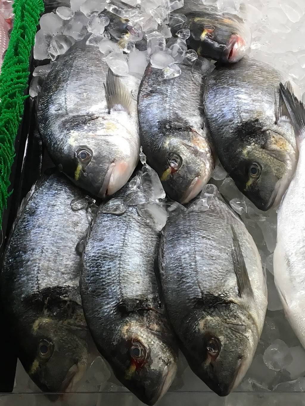 Demellos Produce Market | meal takeaway | 1275 Cove Rd, New Bedford, MA 02744, USA | 5089928879 OR +1 508-992-8879