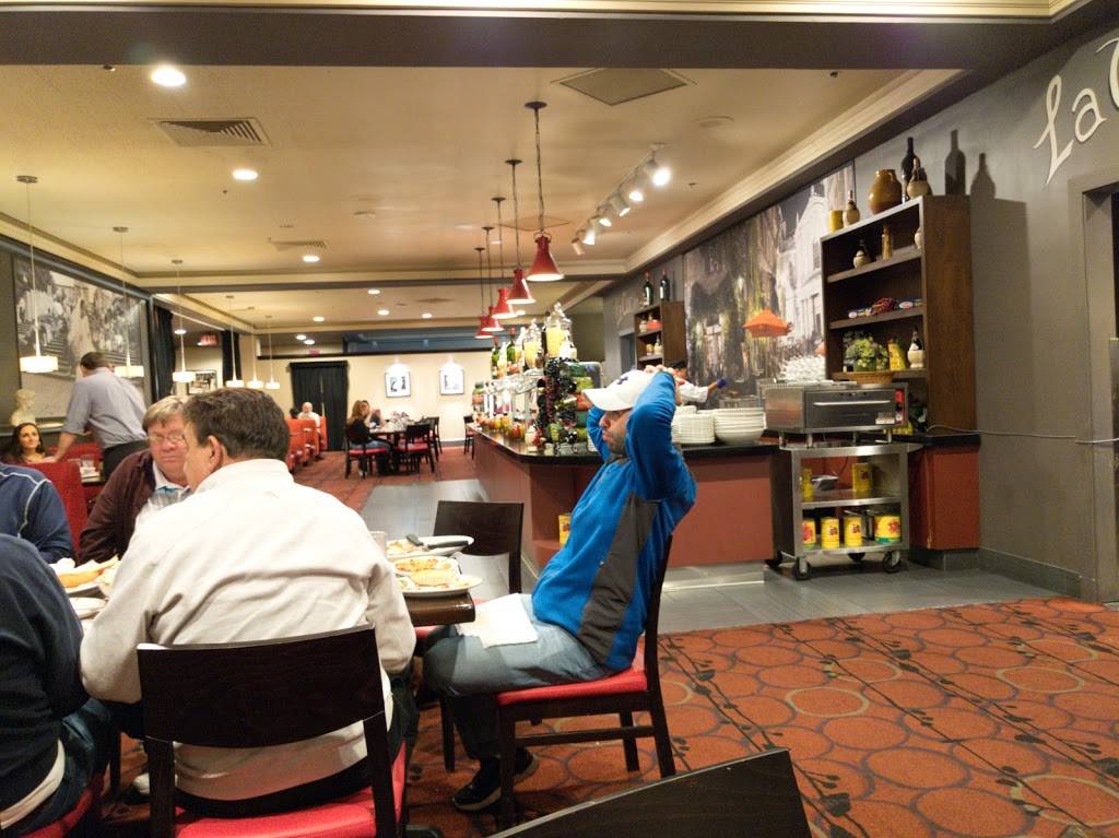 Buca di Beppo Italian Restaurant | restaurant | 3645 Las Vegas Blvd S, Las Vegas, NV 89109, USA | 7025836262 OR +1 702-583-6262