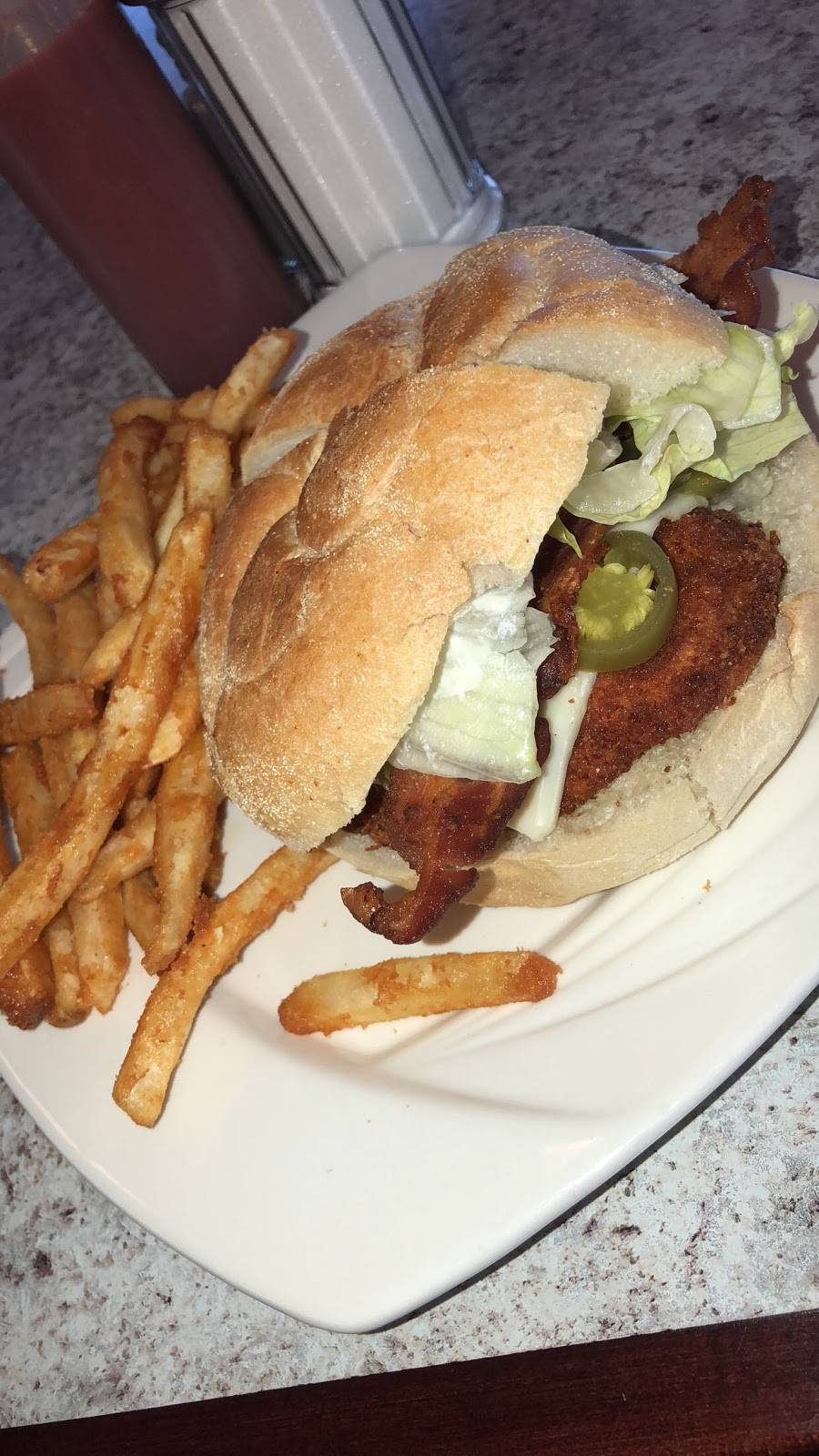 Route Ten Restaurant | restaurant | 3810 Whitney Ave, Hamden, CT 06518, USA | 2036919990 OR +1 203-691-9990