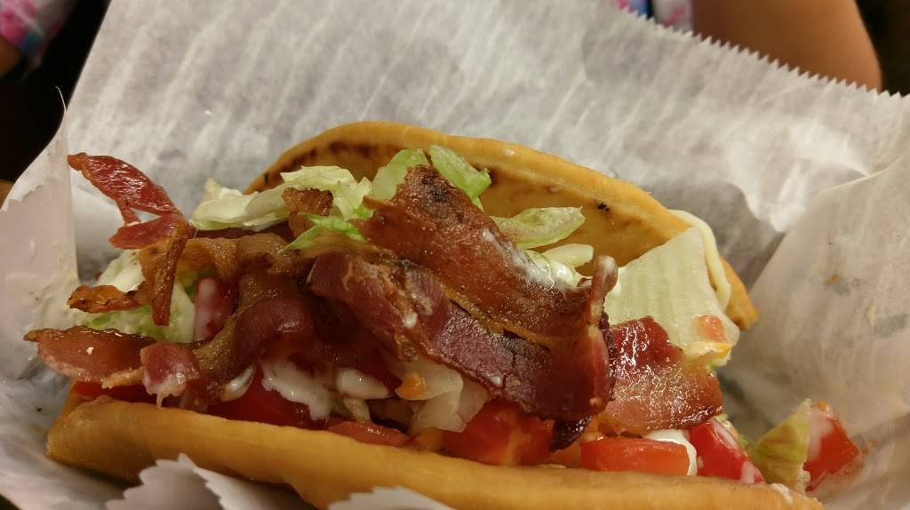 Lennon Cafe | restaurant | 12489 Lennon Rd, Lennon, MI 48449, USA | 8106219494 OR +1 810-621-9494