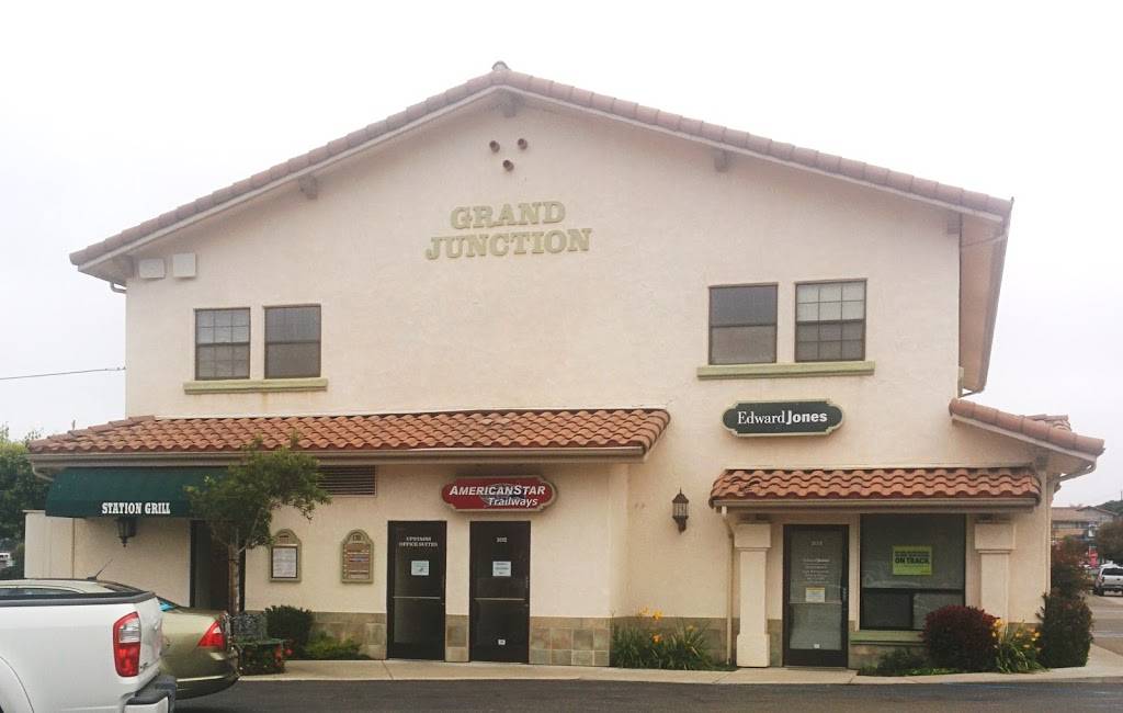 Grover Station Grill | restaurant | 170 W Grand Ave #101, Grover Beach, CA 93433, USA | 8054893030 OR +1 805-489-3030