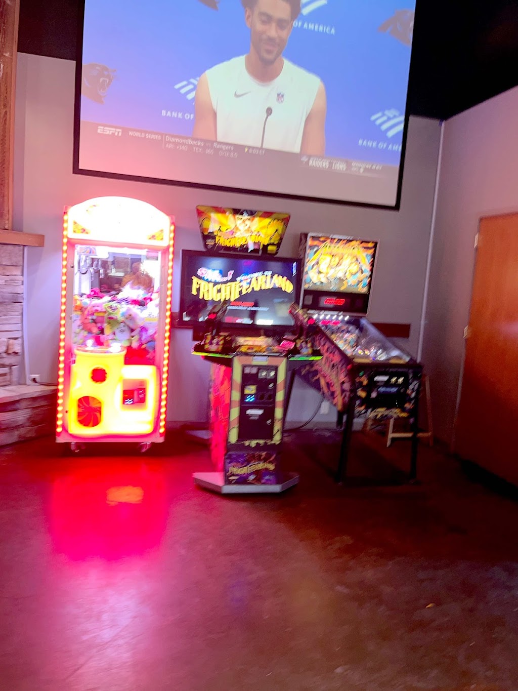 The Hawk’s Nest | restaurant | 1245 Libra Dr #110, Lincoln, NE 68512, USA | 5315001577 OR +1 531-500-1577