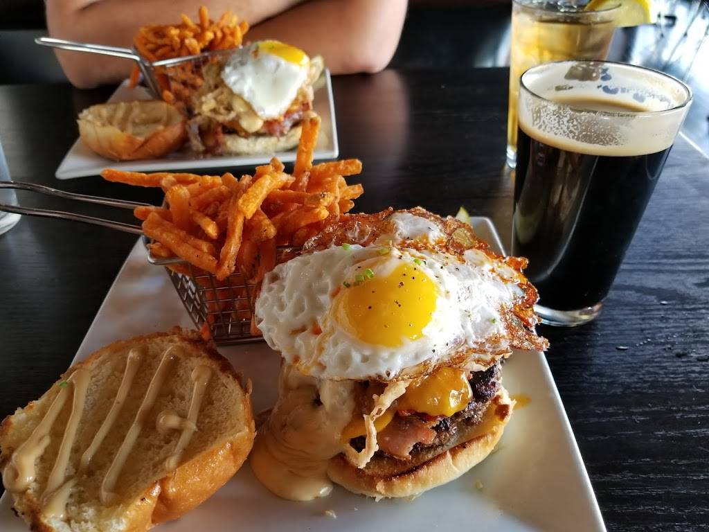 Nob Hill Bar + Grill | night club | 3128 Central Ave SE, Albuquerque, NM 87106, USA | 5052664455 OR +1 505-266-4455