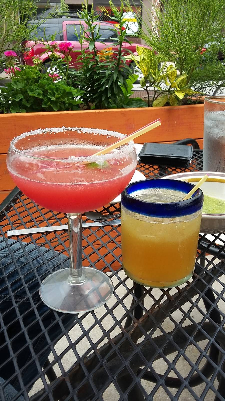 Cantina Los Caballitos | restaurant | 1651 E Passyunk Ave, Philadelphia, PA 19148, USA | 2157553550 OR +1 215-755-3550