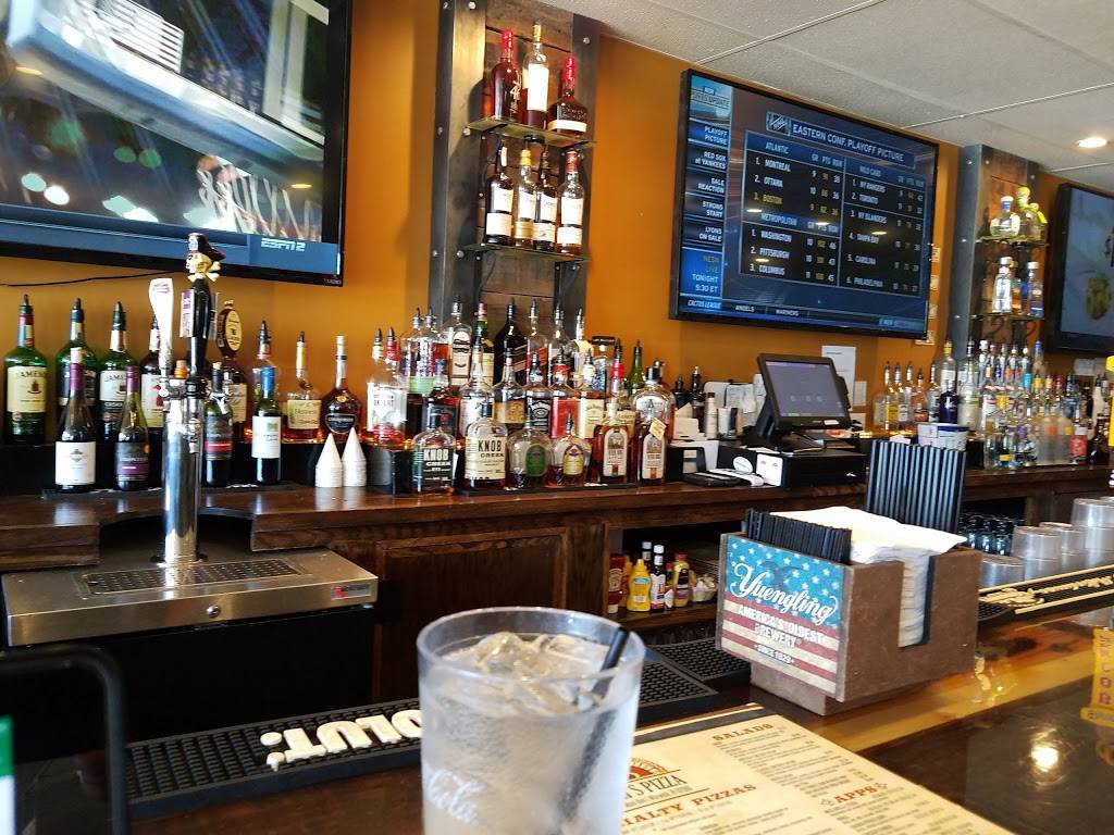 Gigis Pizza & Bar | restaurant | 647 Main Ave, Warwick, RI 02886, USA | 4017382873 OR +1 401-738-2873