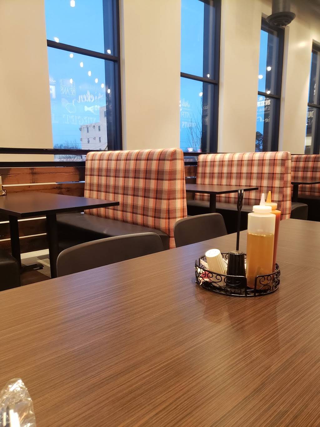 Pannie-Georges Kitchen Inc - Montgomery | restaurant | 450 N Court St, Montgomery, AL 36104, USA | 3343869115 OR +1 334-386-9115