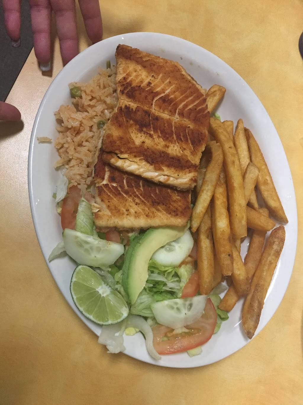 Mayas Grill | restaurant | 3925, 1645 Firestone Blvd, Los Angeles, CA 90001, USA | 3235852270 OR +1 323-585-2270