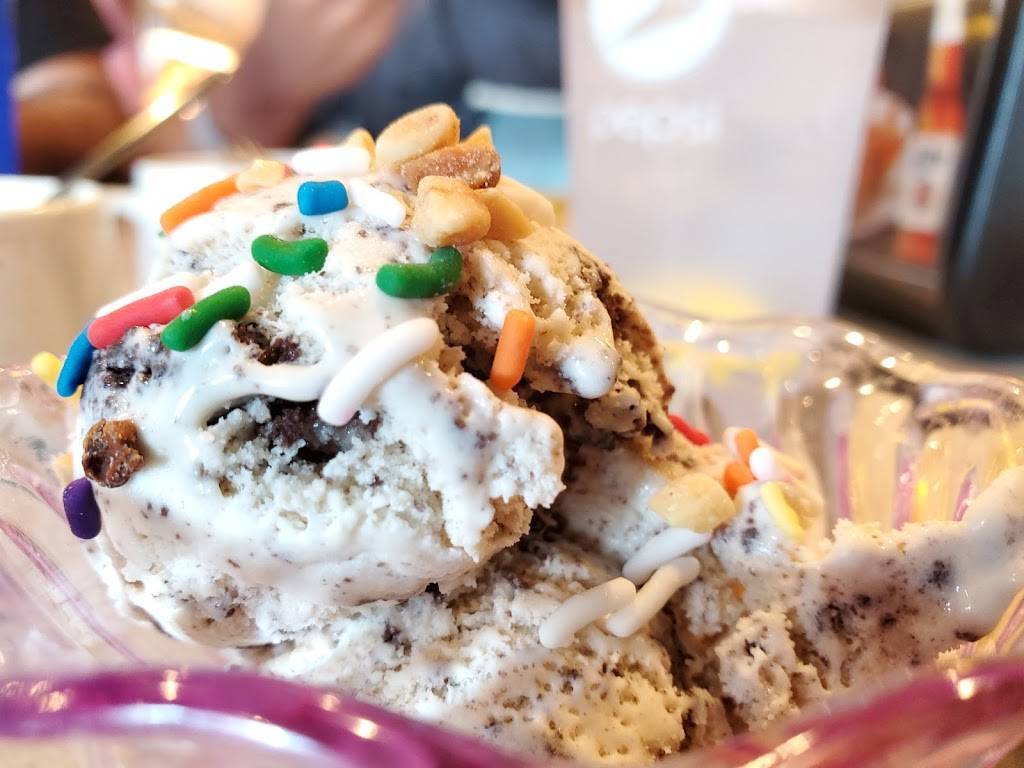 Asian Yummy Buffet | restaurant | 3254 William St, Cape Girardeau, MO 63703, USA | 5738031160 OR +1 573-803-1160