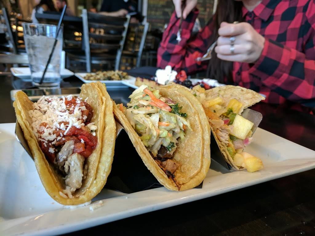 The Hoppy Gnome | restaurant | 203 E Berry St, Fort Wayne, IN 46802, USA | 2604220070 OR +1 260-422-0070