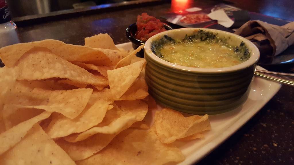 Applebees Grill + Bar | restaurant | 2829 S 181st St, Omaha, NE 68130, USA | 4023309700 OR +1 402-330-9700