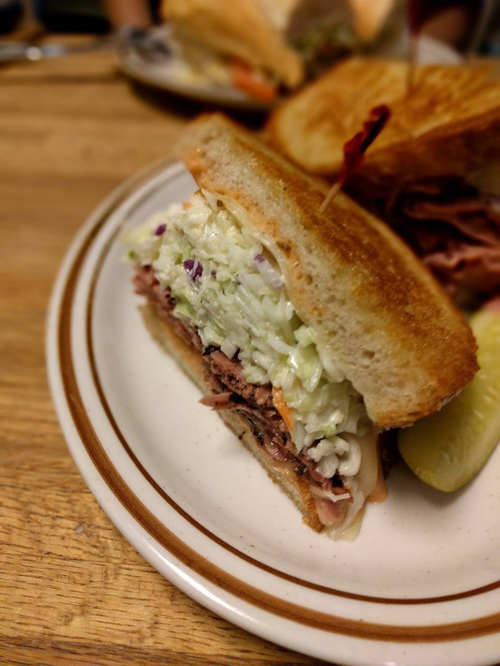 Celebrity Delly | meal takeaway | 7263A Arlington Blvd, Falls Church, VA 22042, USA | 7035739002 OR +1 703-573-9002