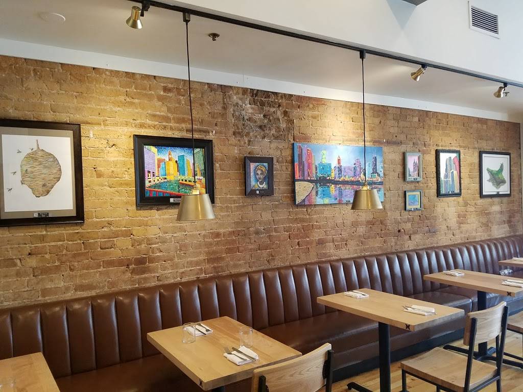 Dukes Alehouse and Kitchen | restaurant | 110 N Main St, Crystal Lake, IL 60014, USA | 8153569980 OR +1 815-356-9980