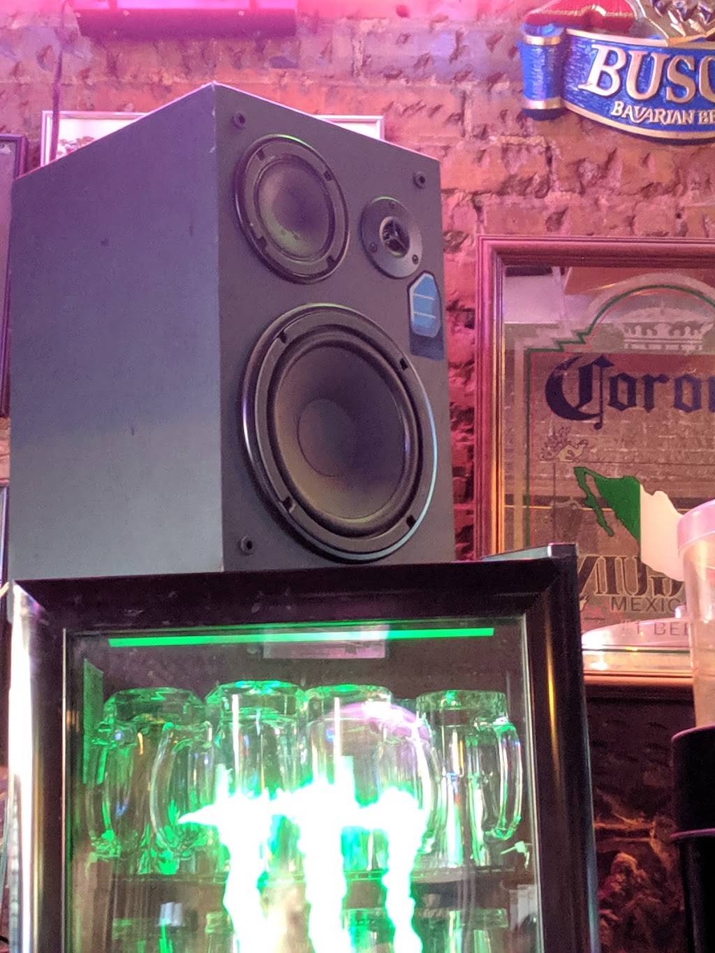 Don & Pennys Restaurant | restaurant | 306 State St, Alton, IL 62002, USA | 6184659823 OR +1 618-465-9823