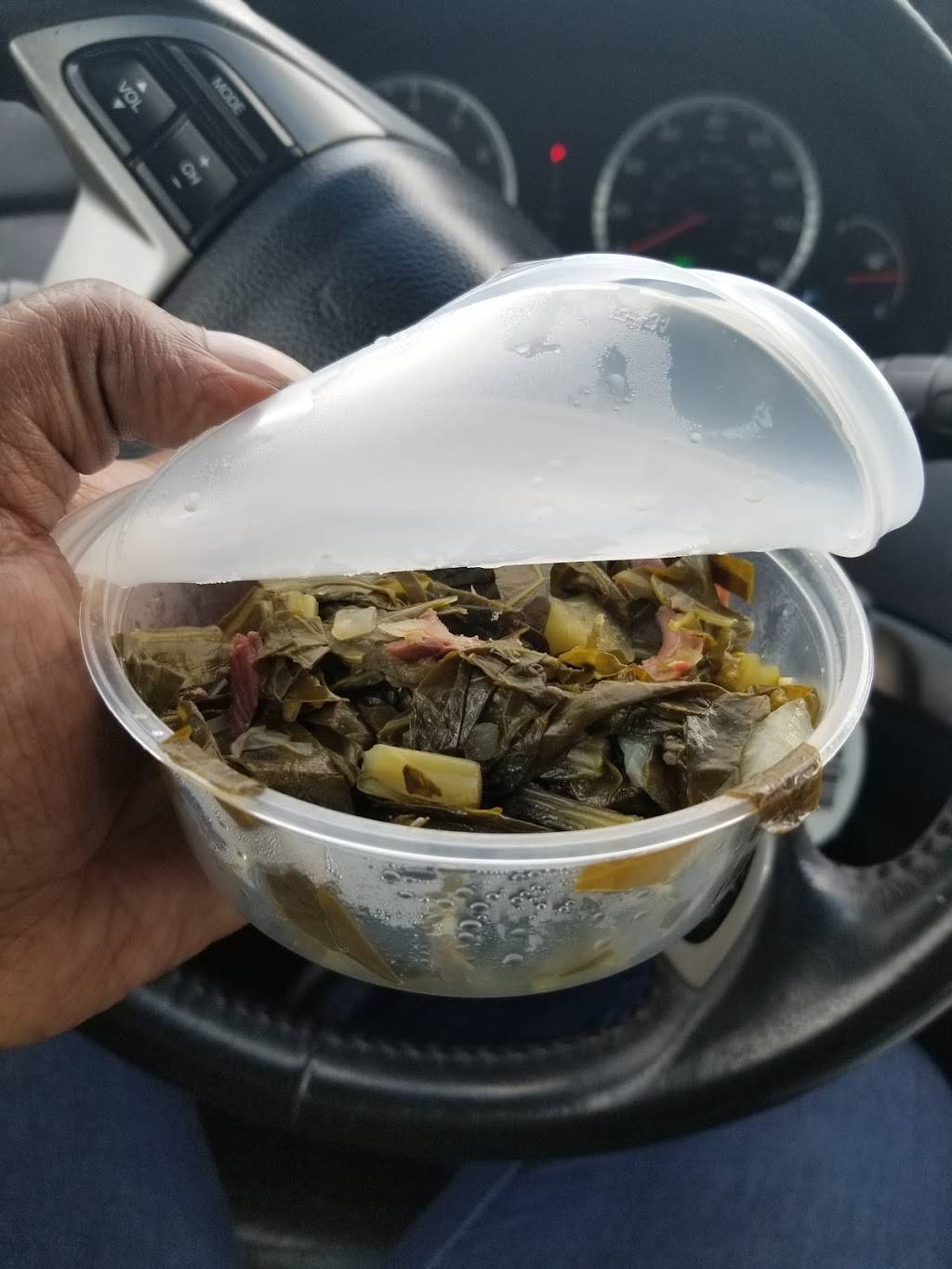 Garlic Crabs On Wheels | restaurant | 5101 Ashley Phosphate Rd Suite 118, North Charleston, SC 29418, USA | 8432974689 OR +1 843-297-4689