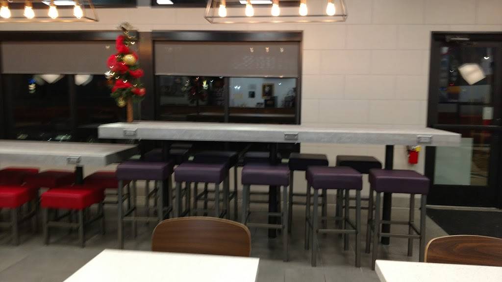 Jack in the Box | restaurant | 3749 S Mission Rd, Tucson, AZ 85713, USA | 5202091880 OR +1 520-209-1880