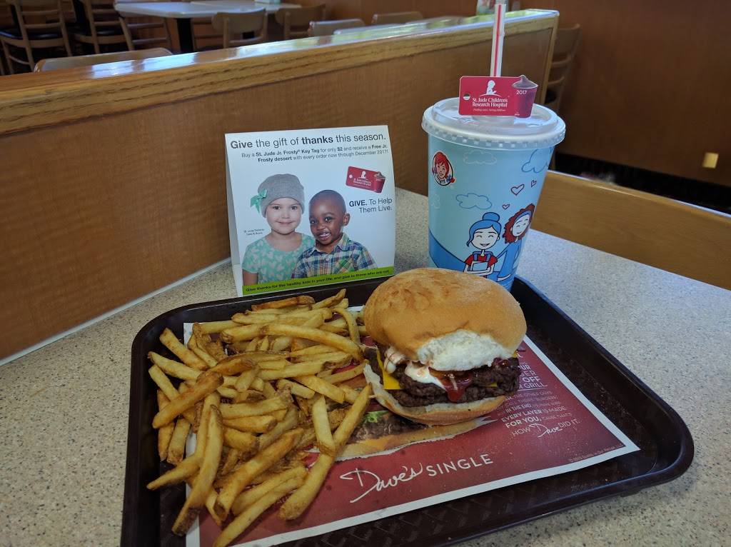 Wendys | restaurant | 500 N Green Valley Pkwy, Henderson, NV 89074, USA | 7022637480 OR +1 702-263-7480