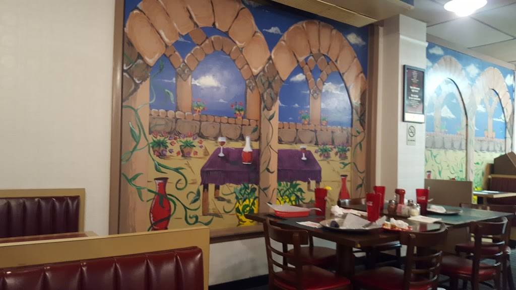 Ginos Pizza & Spaghetti House | restaurant | 16 Davis Ave, Elkins, WV 26241, USA | 3046365522 OR +1 304-636-5522