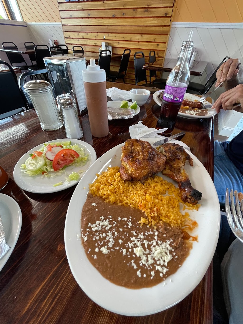 El Pulgarcito de Centro America | restaurant | 3017 White Horse Rd, Greenville, SC 29611, USA | 8646094042 OR +1 864-609-4042