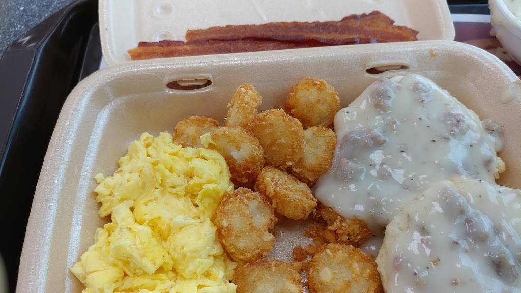 Braums Ice Cream & Burger Restaurant | restaurant | 1928 S Santa Fe Ave, Moore, OK 73160, USA | 4052371032 OR +1 405-237-1032