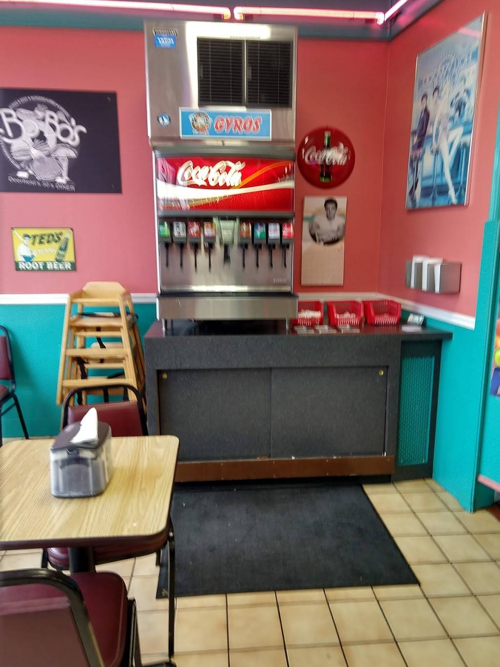 Bobos Gyros & Hot Dogs | restaurant | 20534 Milwaukee Ave, Deerfield, IL 60015, USA | 8473255490 OR +1 847-325-5490