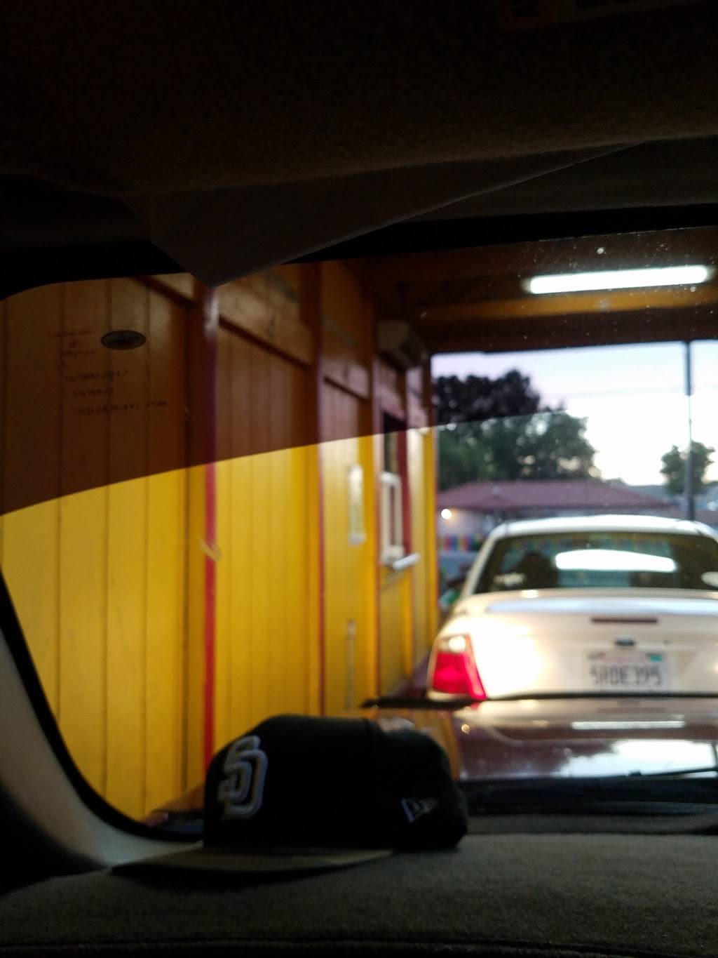 Valerios Mexican Food | restaurant | 1267 N 2nd St, El Cajon, CA 92021, USA | 6195936228 OR +1 619-593-6228