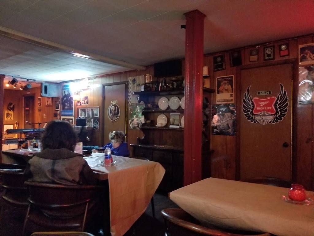 Ravens Nest | restaurant | 625 Old Bethlehem Rd, Quakertown, PA 18951, USA | 2155365369 OR +1 215-536-5369