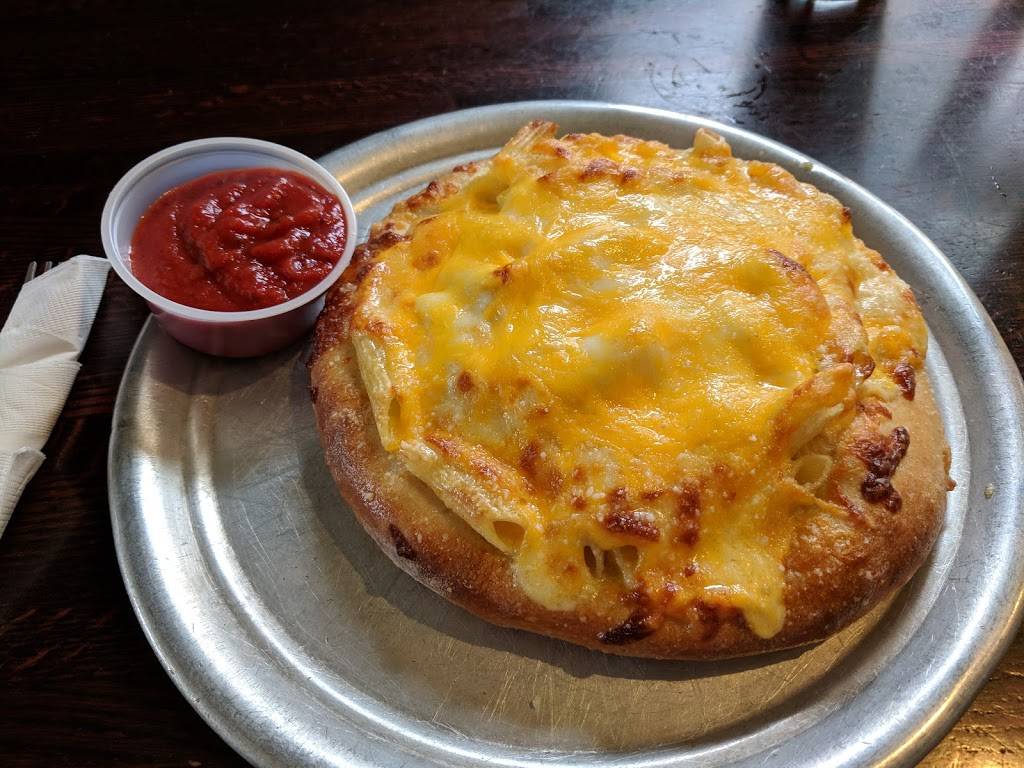 Firehouse Pizza & Pub | restaurant | 107 E Beaufort St, Normal, IL 61761, USA | 3098081597 OR +1 309-808-1597