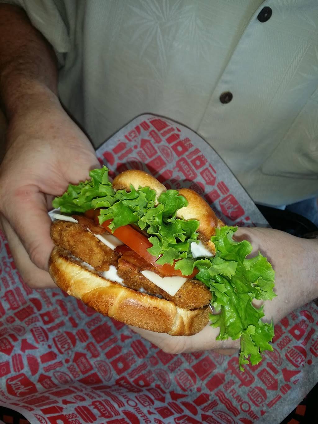 Jack in the Box | restaurant | 5141 Jackson Dr, La Mesa, CA 91941, USA | 6196973233 OR +1 619-697-3233