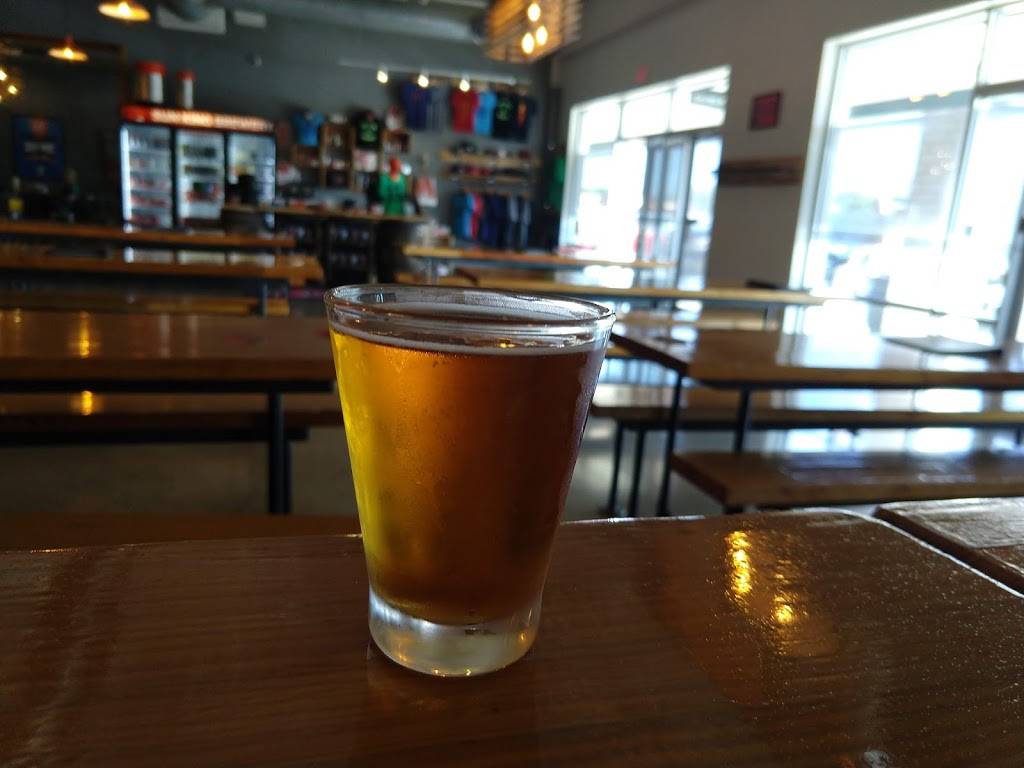 Sun King Fishers | restaurant | 9713 District North Drive Suite 1220, Fishers, IN 46037, USA | 3174361926 OR +1 317-436-1926