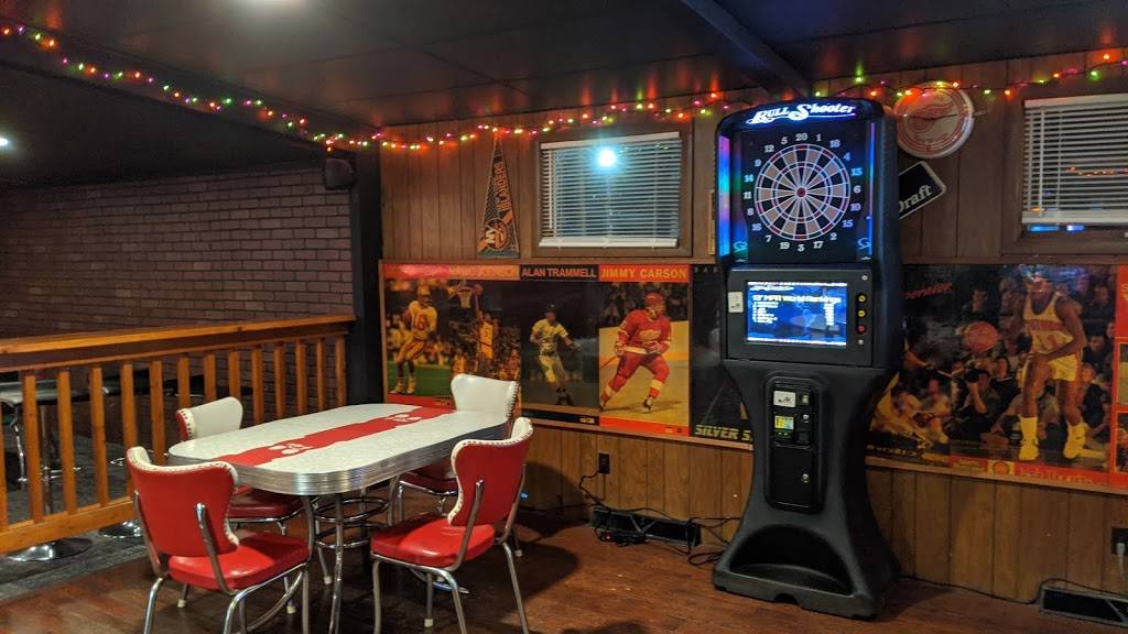 Players Pub & Grub | restaurant | 113 S 9th Ave, Alpena, MI 49707, USA | 9893401331 OR +1 989-340-1331