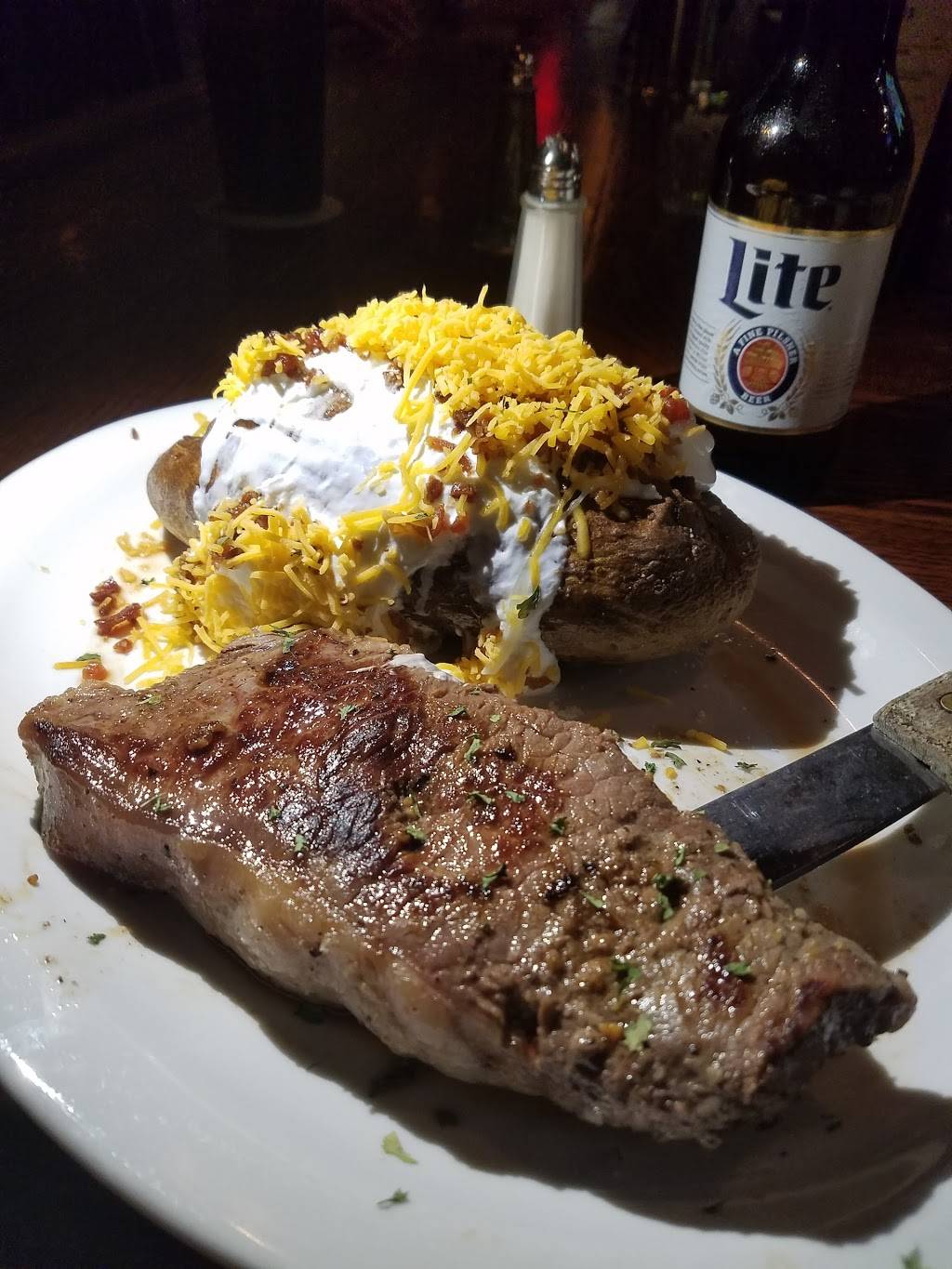 OConners Irish Pub | restaurant | 2200 N Limestone St, Springfield, OH 45503, USA | 9377176915 OR +1 937-717-6915