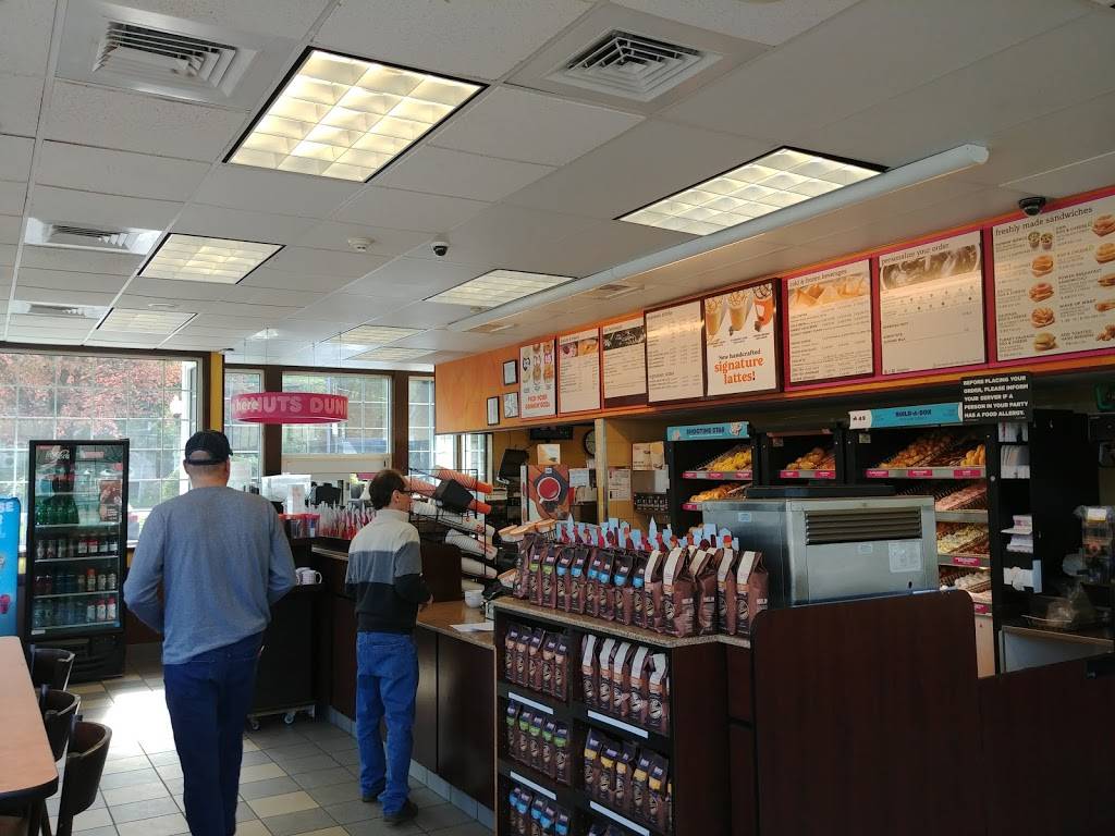 Dunkin | bakery | 494 Main St, Great Barrington, MA 01230, USA | 4135288154 OR +1 413-528-8154