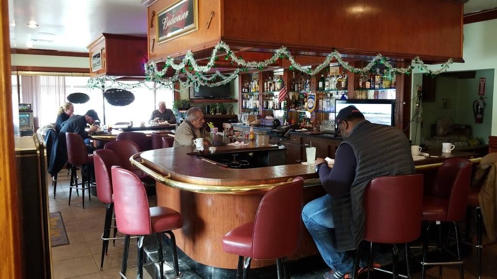 Brass Key Restaurant | night club | 4952 W Forest Home Ave, Milwaukee, WI 53219, USA | 4143217090 OR +1 414-321-7090