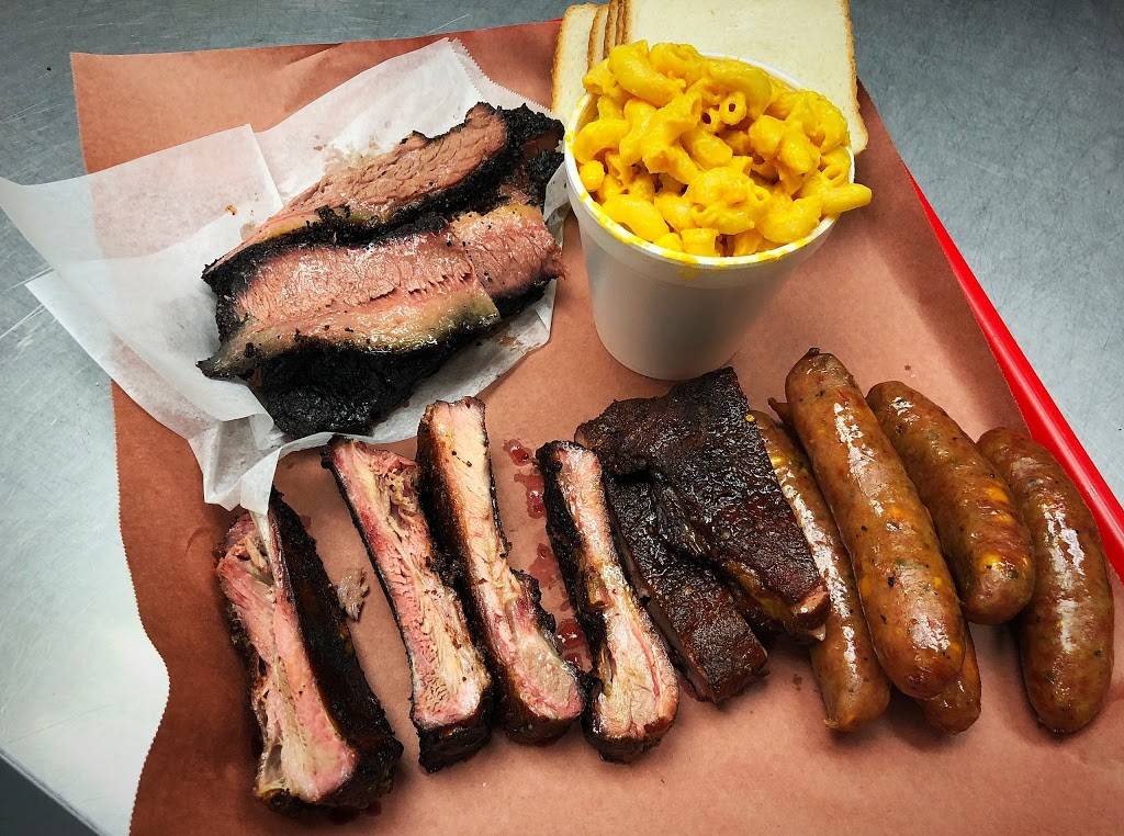 Rays Texas BBQ | restaurant | 6038 Santa Fe Ave, Huntington Park, CA 90255, USA | 3106896353 OR +1 310-689-6353