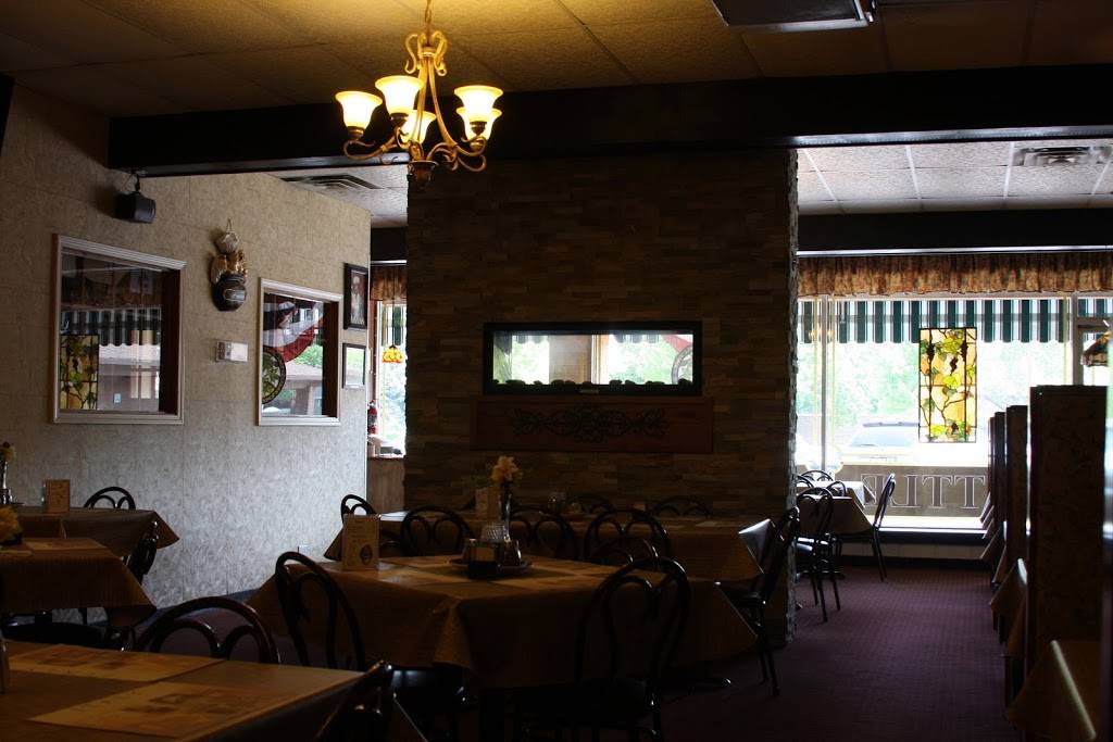 Little Italian Pizza | restaurant | 373 E Bailey Rd, Naperville, IL 60565, USA | 6309838200 OR +1 630-983-8200