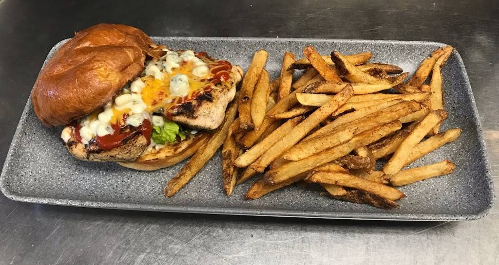 Warwick Hotel | restaurant | 12 W Main St, Hummelstown, PA 17036, USA | 7175669124 OR +1 717-566-9124