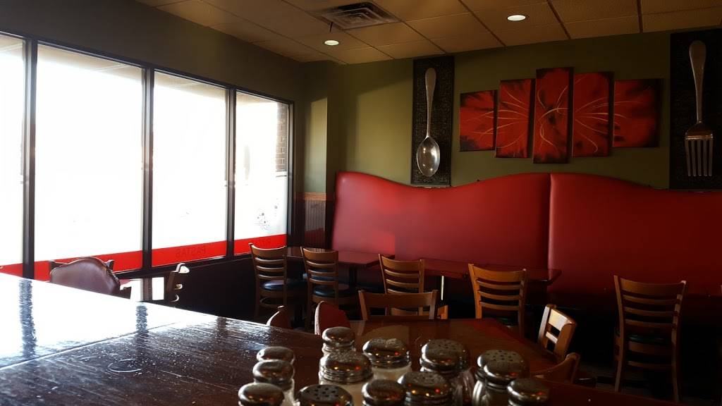 Foschinis Brick Oven Kitchen | restaurant | 21 E Madison Ave, Dumont, NJ 07628, USA | 2013879998 OR +1 201-387-9998