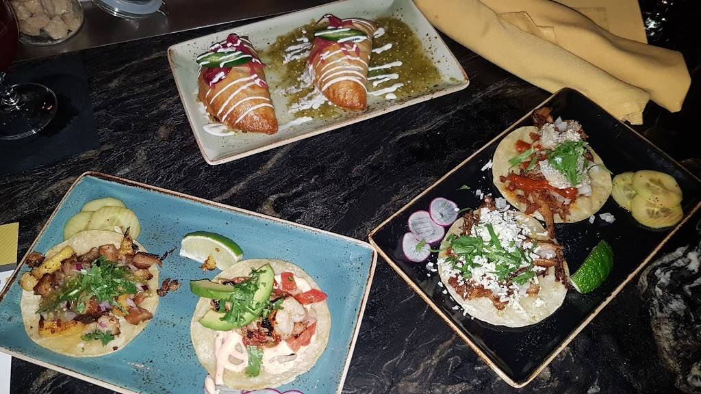 Single Barrel Social | restaurant | 8724 W Grand River Ave, Brighton, MI 48116, USA | 8105220031 OR +1 810-522-0031