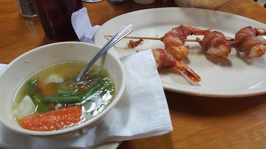 Shortys Place | restaurant | 7901 U.S. Hwy 181 S, Hobson, TX 78117, USA | 8302543322 OR +1 830-254-3322