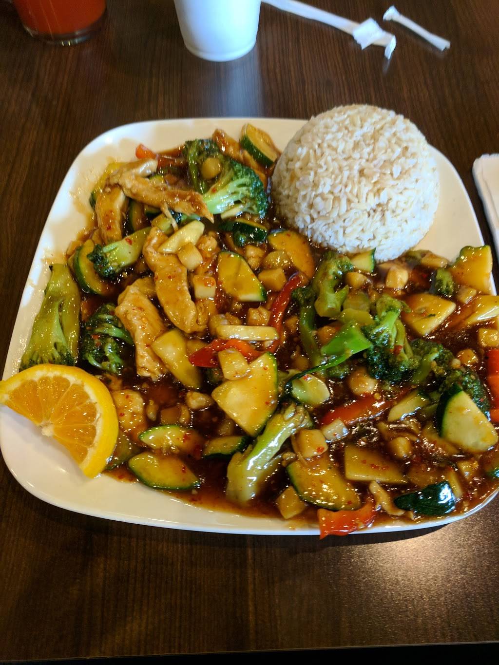 Mosa Asian Bistro | restaurant | 850 S White Station Rd, Memphis, TN 38117, USA | 9016838889 OR +1 901-683-8889