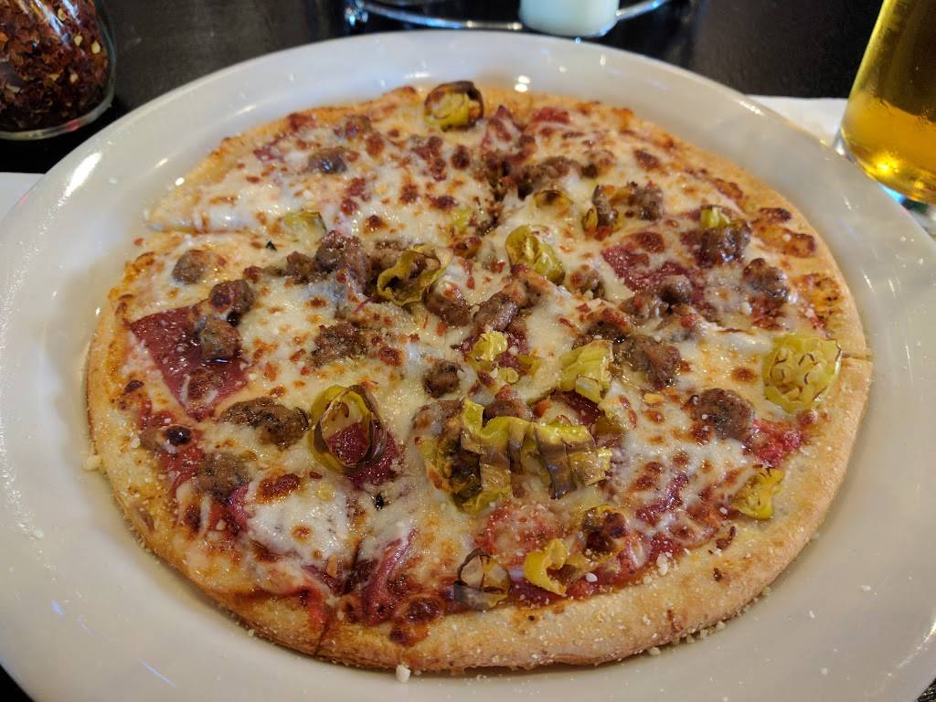 Chickys Pizza Pub | restaurant | 201 N Market St, Wilmington, DE 19801, USA | 3026608787 OR +1 302-660-8787