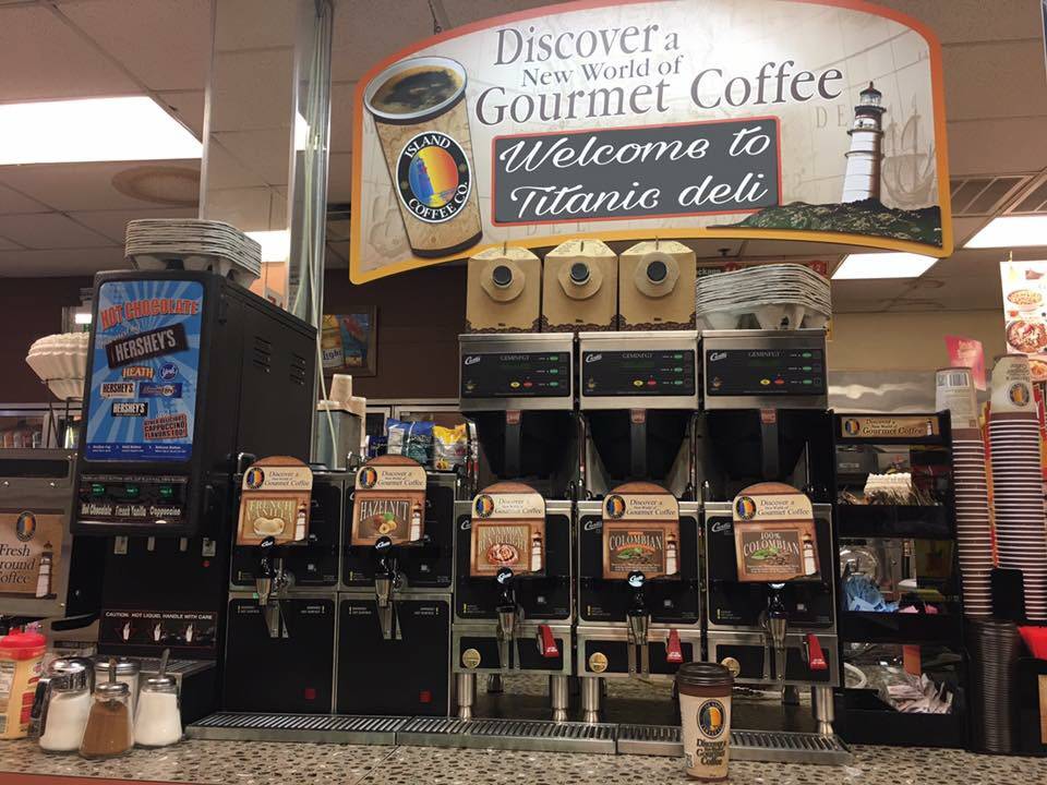 Titanic Deli | cafe | 15 NY-303, Congers, NY 10920, USA | 8452675000 OR +1 845-267-5000