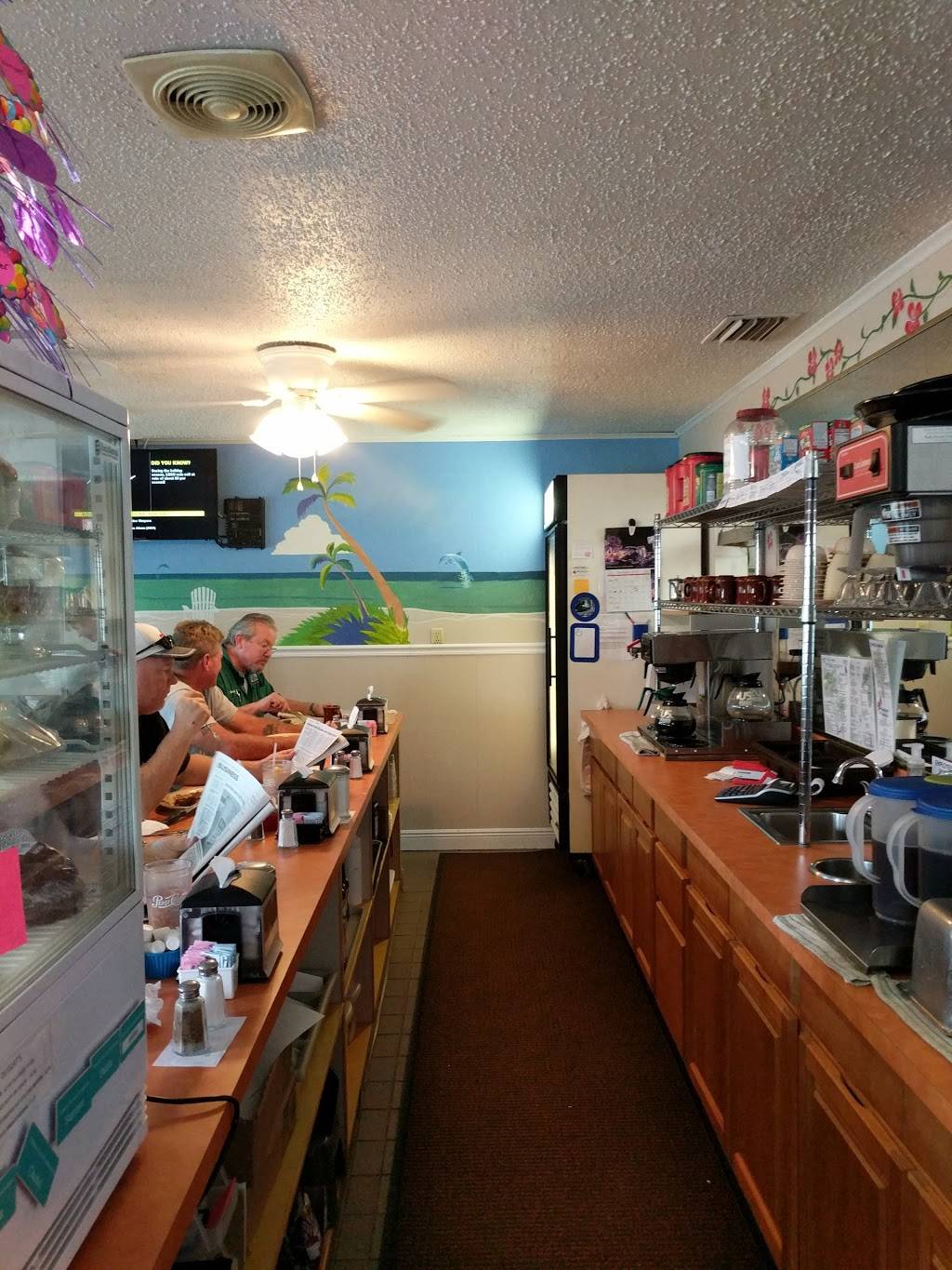 Howards Restaurant | restaurant | 488 S Yonge St, Ormond Beach, FL 32174, USA | 3866731222 OR +1 386-673-1222